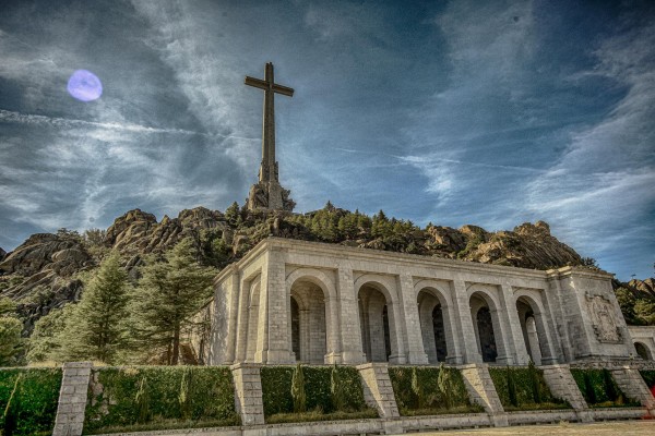 El Gobierno baraja exhumar a Franco el 21 o 22 de octubre
