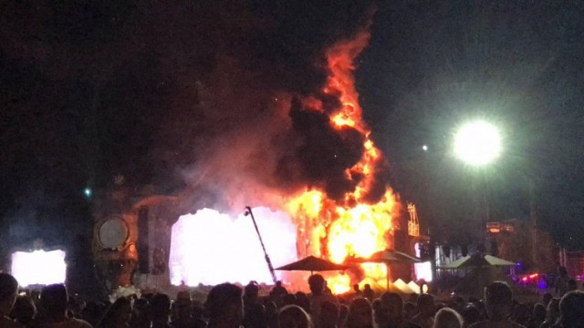 Un incendio obliga a desalojar el festival Tomorrowland Barcelona

