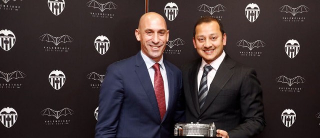 El Valencia CF, sin noticias de la Supercopa de España 