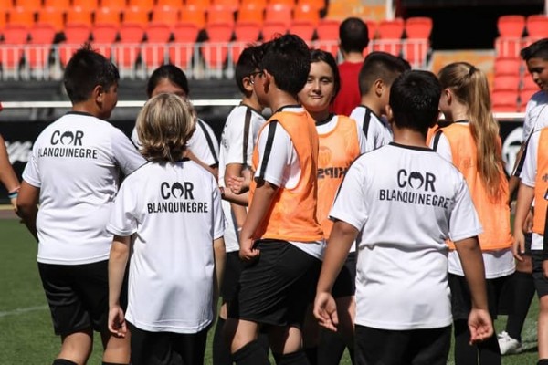 La ONCE premia a la Fundació Valencia CF por su labor solidaria