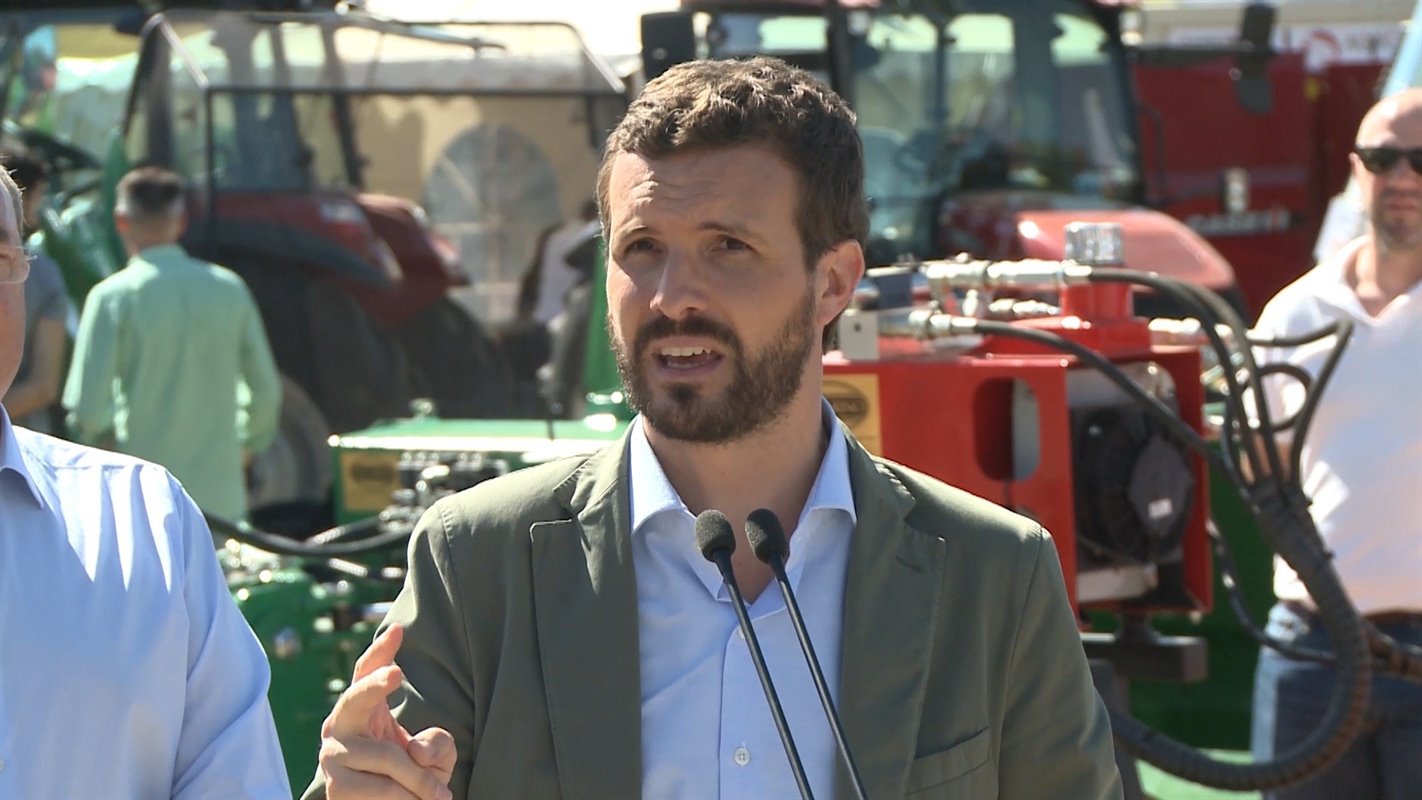 Casado acusa a Sánchez de 