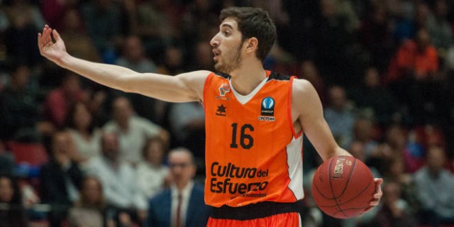 Vives afirma que cambio de técnico en Olympiacos les dificulta la preparación
