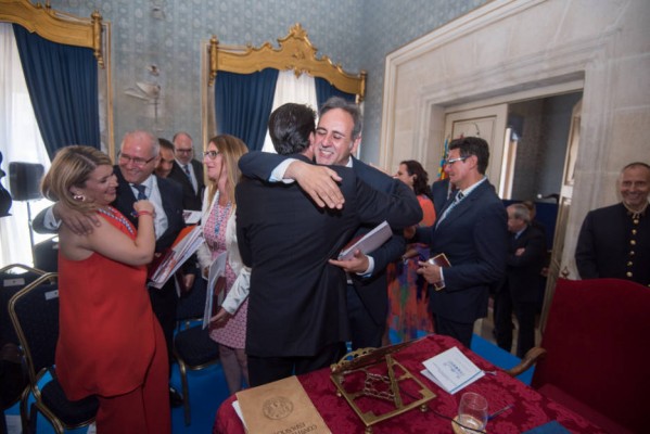 Barcala cierra la lista de los asesores políticos: 24 para el bipartito y 8 para la oposición