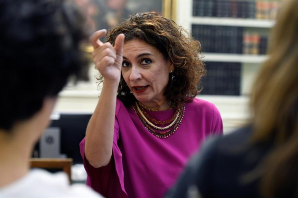 El Gobierno ya tiene luz verde de la Abogacía para dar 4.500 millones a las comunidades