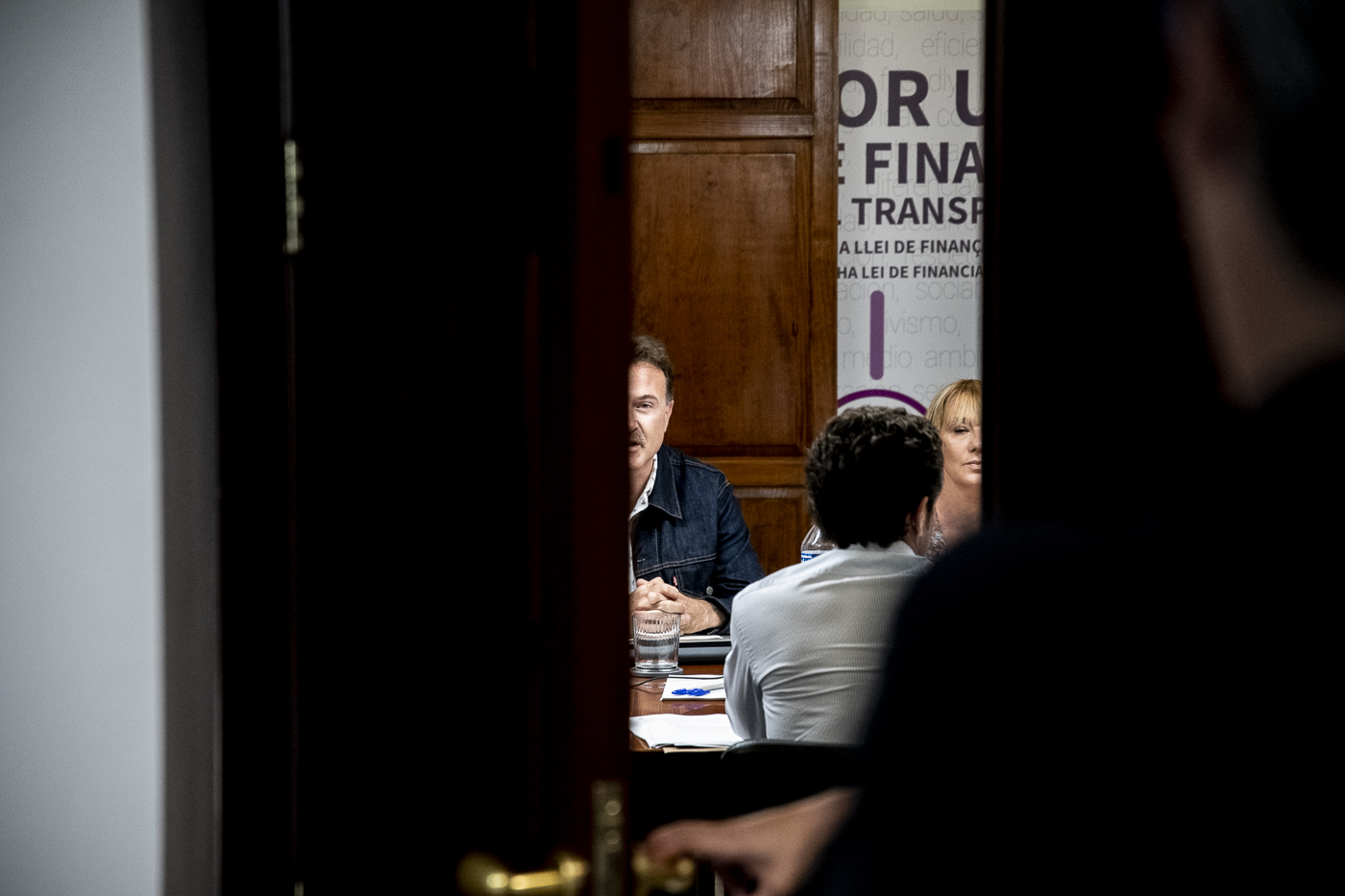 El presidente de la EMT, Giuseppe Grezzi, en la sala de reuniones. Foto: KIKE TABERNER - 
