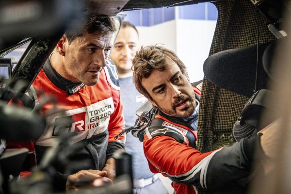 Alonso abandona en el Rally de Marruecos tras caer en 