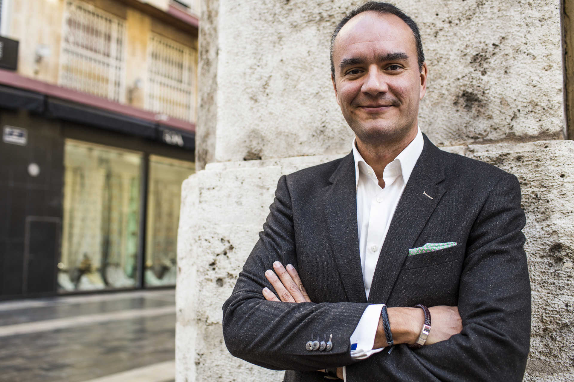 Marcos Lacruz invertirá 4 millones en la primera planta fotovoltaica en la Comunitat en Villena