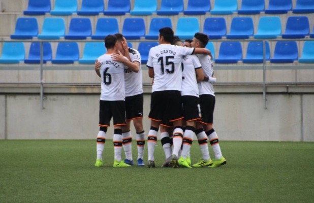 El VCF Mestalla rompe su mala racha y conquista en Badalona su primera victoria en Liga