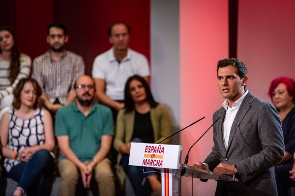 Rivera asegura que Sánchez 