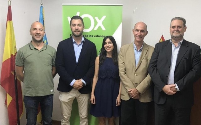 Vox Valencia sitúa a miembros de la gestora de Llanos como asesores en las instituciones