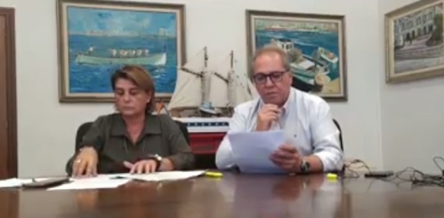 Cruce de acusaciones por el empleo social de Santa Pola: el PP ve un 'agujero' de 790.000 euros; el PSOE, despidos