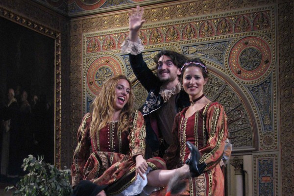 'La Dama Boba' llega al Teatro Talía con música y espectáculo en directo