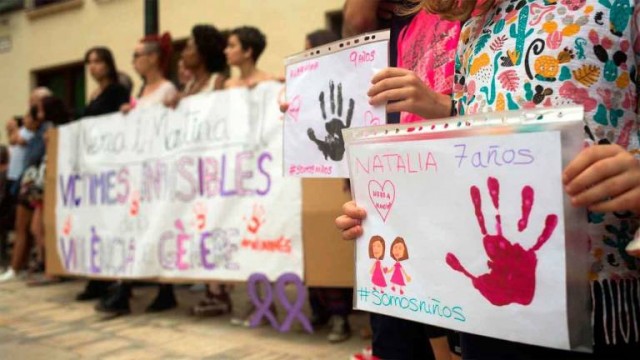 La madre de las niñas asesinadas en Castelló en 2018 exige responsabilidad al Estado