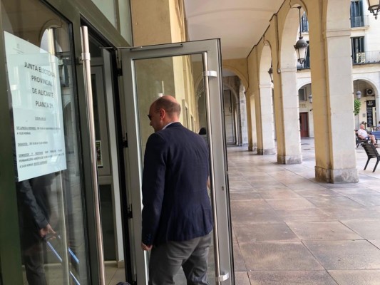La Fiscalía mantiene la acusación contra Echávarri y sus asesores por los contratos del 'caso Comercio'