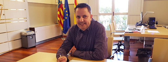 Ignasi Garcia pasa el testigo a Miguel Ginés para impeler una renovación en Compromís per Castelló