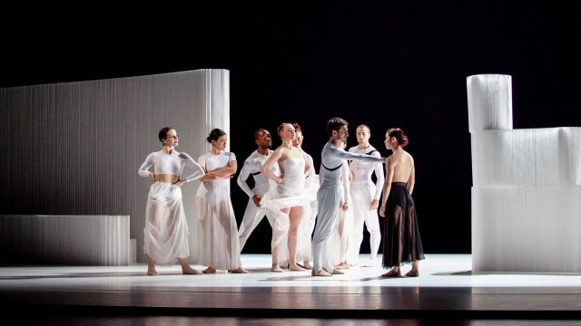 La danza contemporánea de 'CARMEN.maquia' abre temporada en el Teatro Principal de Castelló