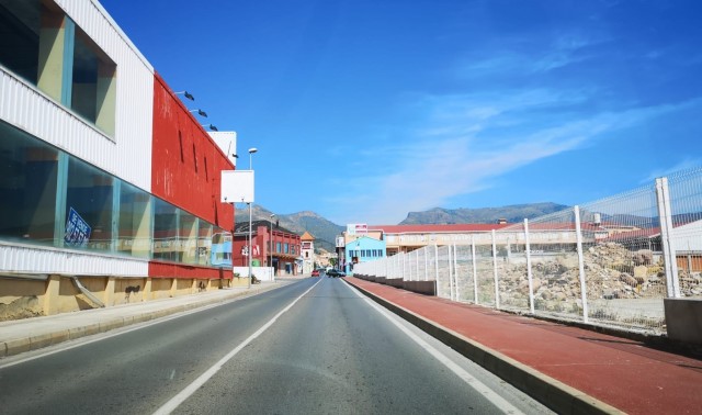 Mercadona y Burger King abanderarán en la Vall d'Uixó la gran área comercial del solar de Imepiel