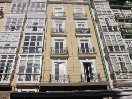 Las hipotecas sobre viviendas crecen un 18,3% en julio en la Comunitat hasta las 3.872 operaciones