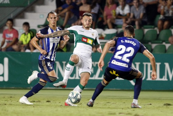 El Elche y Josan acuerdan ampliar en dos años la vigencia del contrato que les une