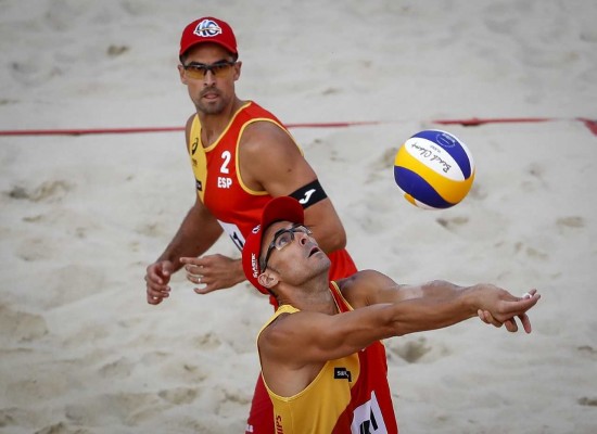 Los españoles en busca del liderato en el Mundial de Viena