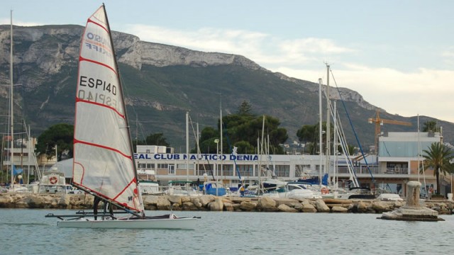 Investigan a un funcionario de Puertos por parar una obra en el Náutico de Dénia