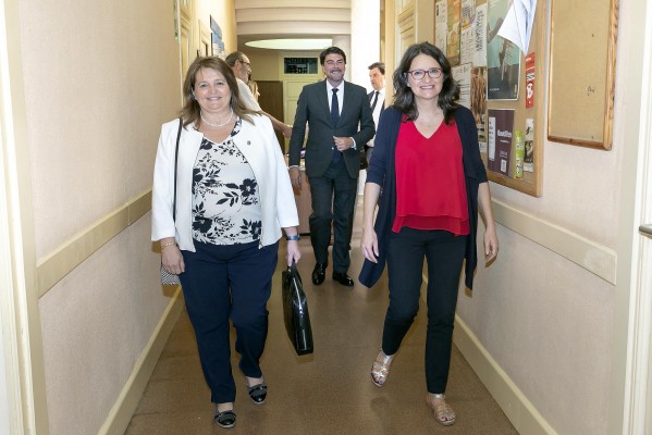 Oltra propone un refuerzo de personal para atender a dependientes y la renta de ciudadanía