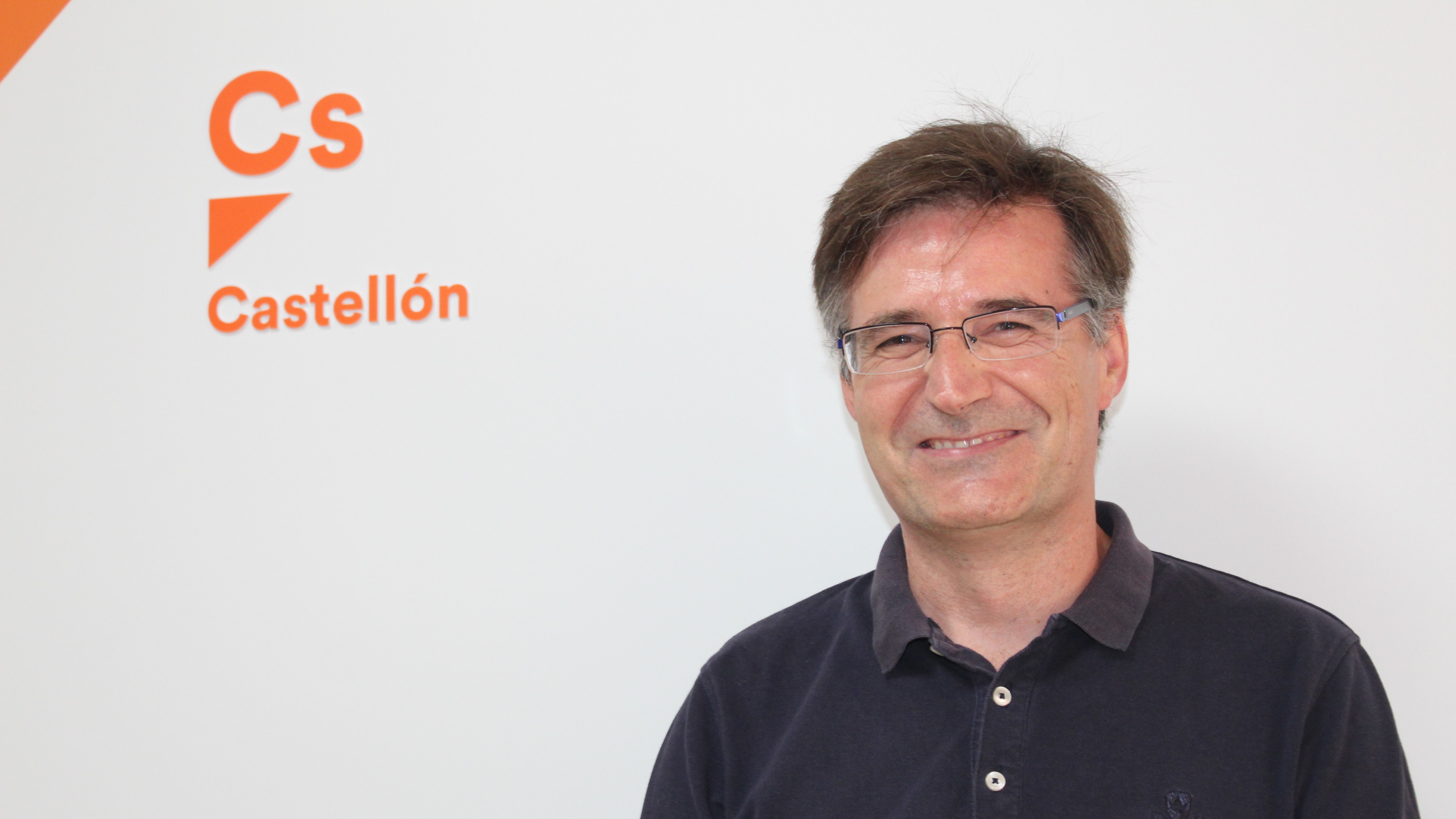 Cs critica que el tripartito 