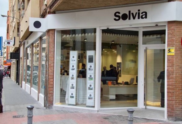 Solvia pacta con los sindicatos rebajar el ERE un 25% a 151 despidos y pagar 36 días por año