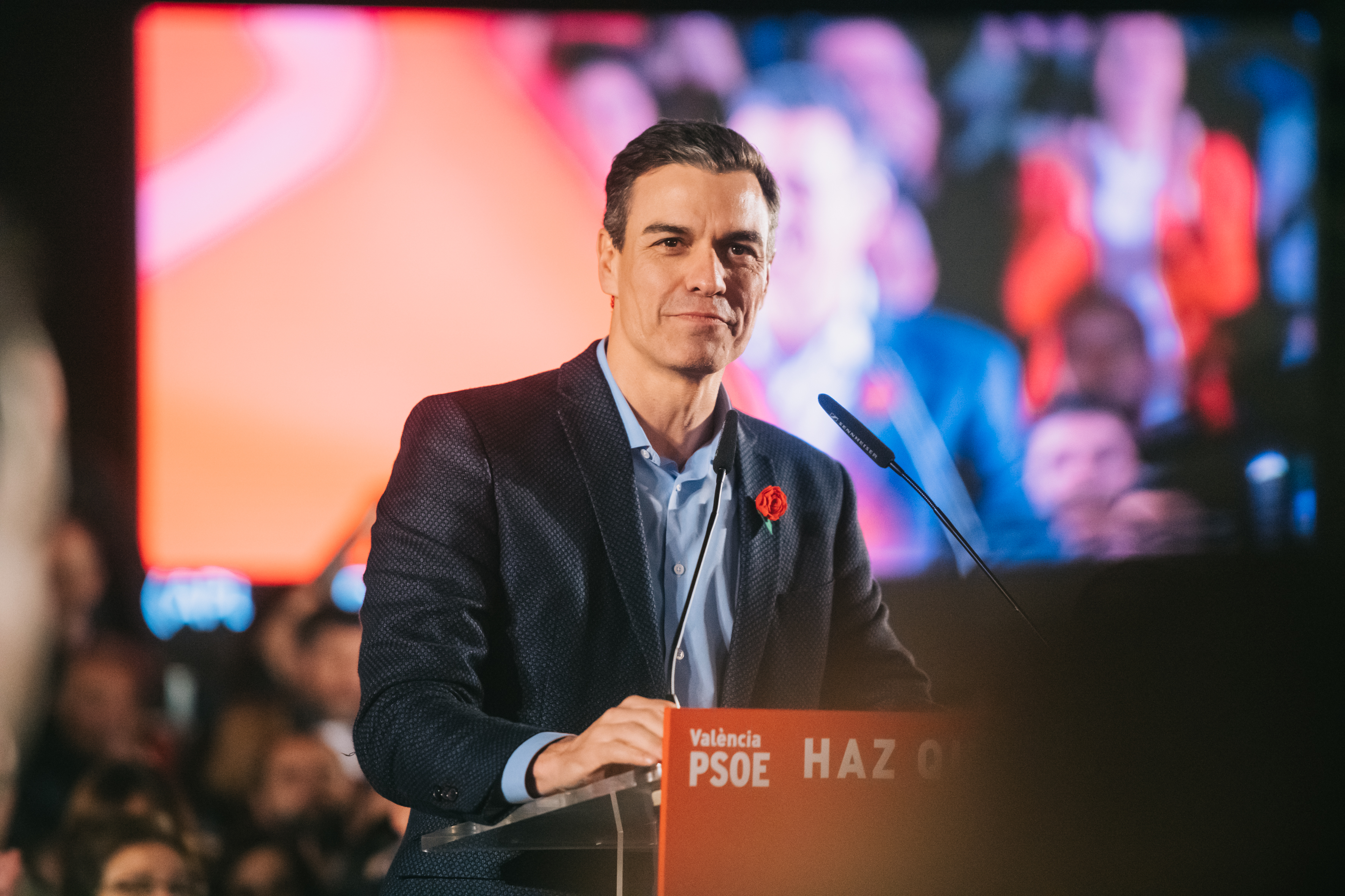 Pedro Sánchez elige La Petxina tras cambiar tres veces de escenario 