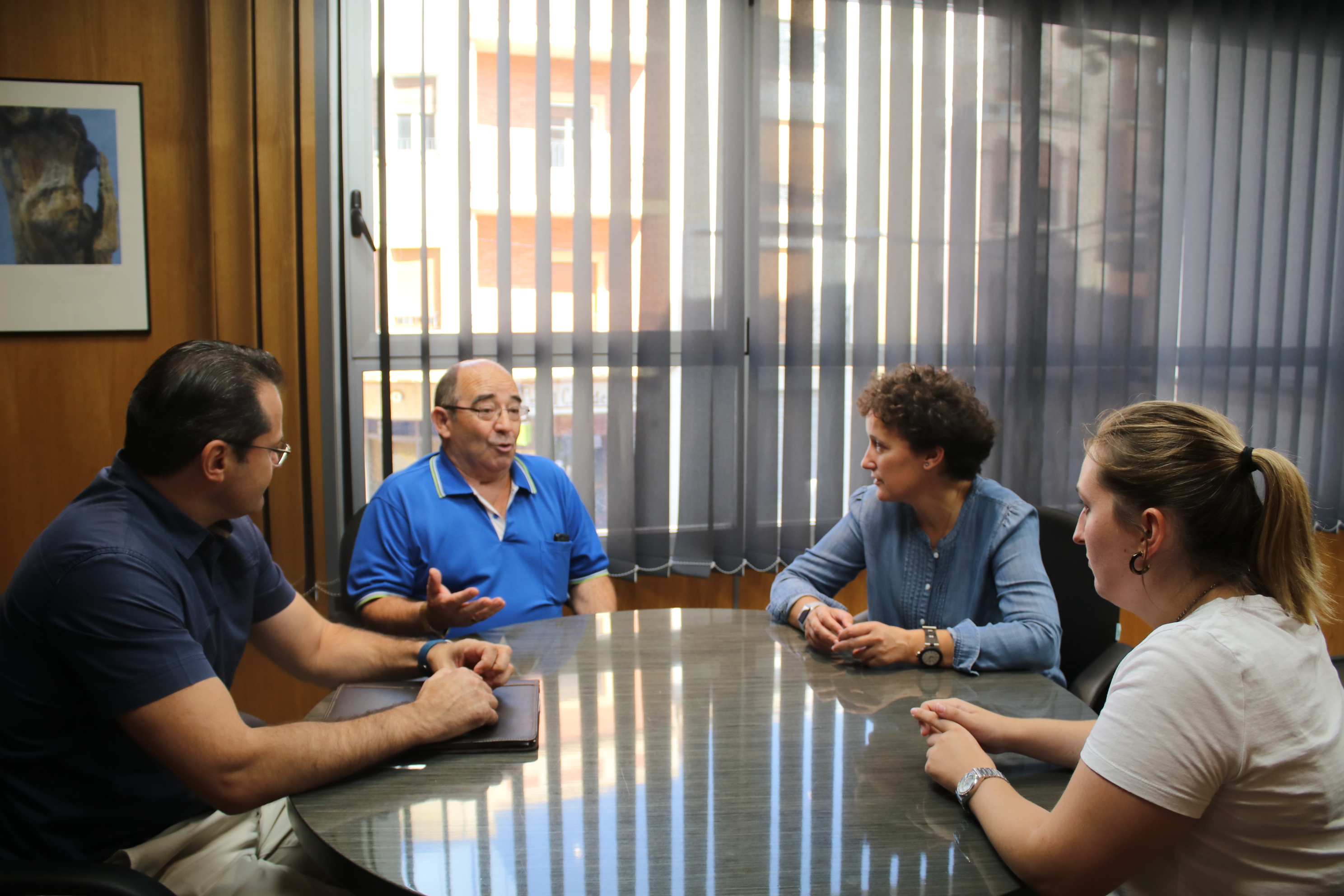 Onda se compromete a que toda obra pública con azulejo será instalada por colocadores de Proalso