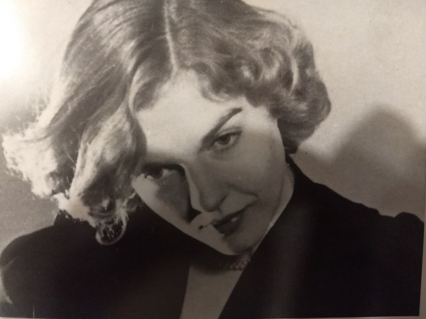 Elizabeth Smart: la passió, l’amor, la vida