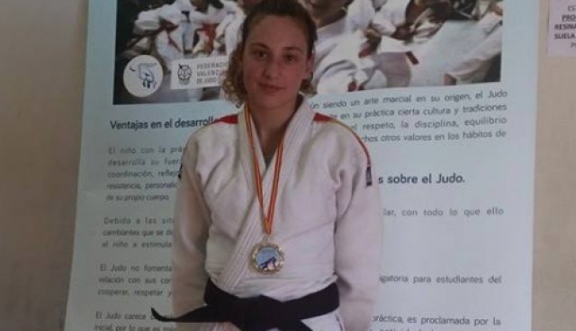 Irene Esteve vuelve a rozar el podio en el Campeonato de España