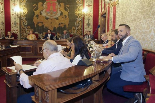 Compromís urge al bipartito a fomentar energías limpias y a trazar un plan de movilidad sostenible