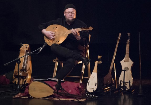 Jota Martínez tocará los instrumentos del Siglo XII de la Iglesia de Santa María de Llíria