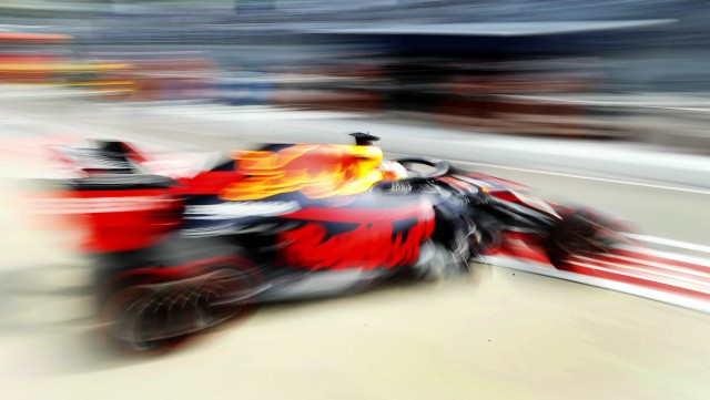 Red Bull y Ferrari ponen en entredicho la superioridad de Mercedes en Sochi
