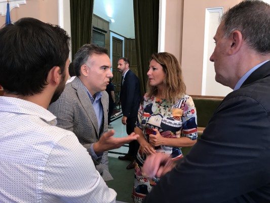El PP compara al tripartito con la 