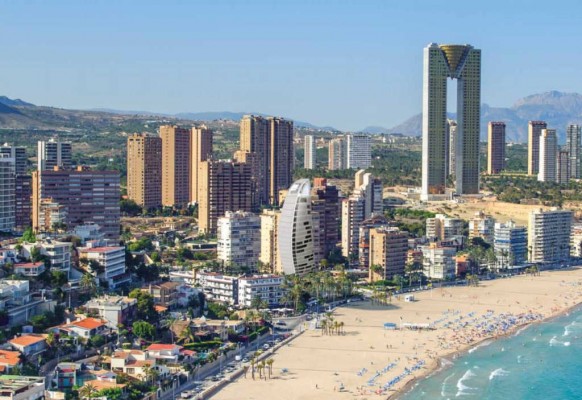 Estudian que los vecinos de Delfin Tower sean 