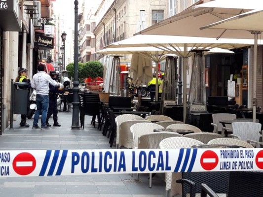 El ruido en el Centro: el bipartito revisa los porcentajes de ocupación de veladores en Castaños