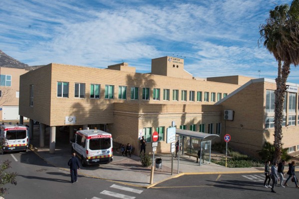 Lluvia de contratos para mejoras en el funcionamiento del Hospital de la Marina Baixa