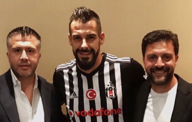 El Besiktas hace oficial el fichaje de Negredo 