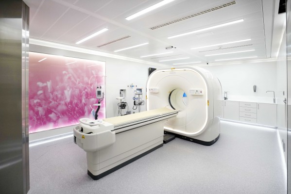 El IVO pone al servicio de los pacientes oncológicos la última tecnología en medicina nuclear
