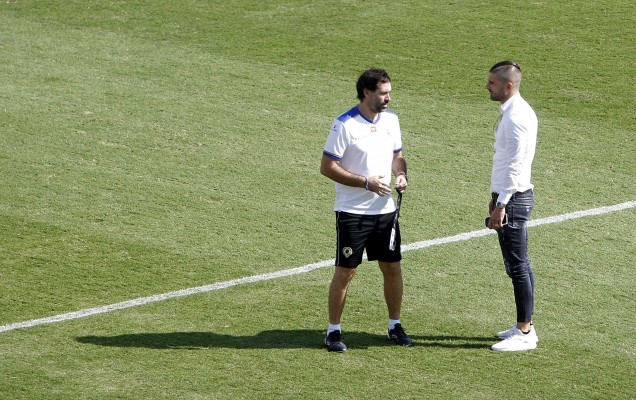 Muñoz opta por preparar la visita a Llagostera entrenando sobre césped artificial 
