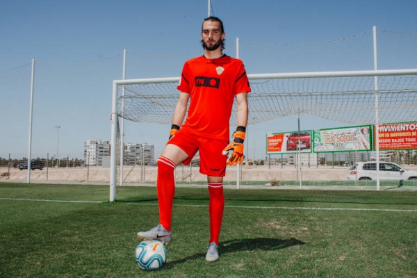 El portero Miguel San Román es el único jugador franjiverde que no ha debutado en Liga

