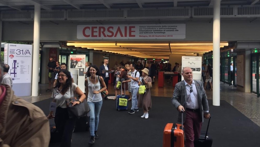 La exportación de azulejo toma impulso en julio y registra el mayor crecimiento del año