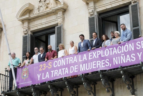 Alicante se suma al Día Internacional contra la explotación sexual con la ausencia de Vox 