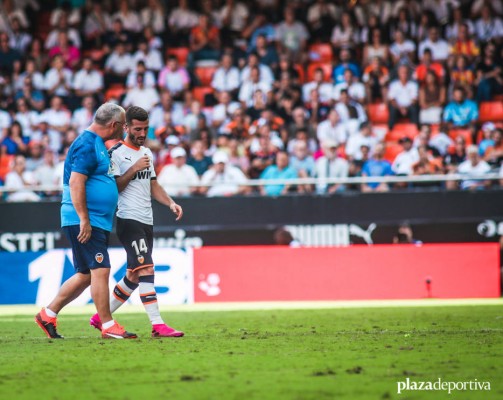 Gayà, baja ante el Getafe, conocerá mañana el alcance de su lesión muscular
