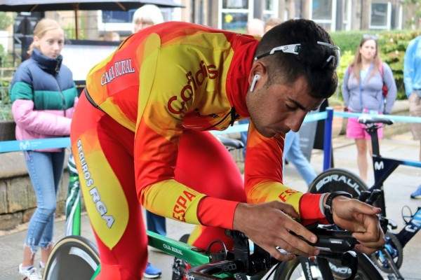 Sebastián Mora debuta en un mundial de ciclismo en ruta con la nueva contrarreloj por equipos mixta