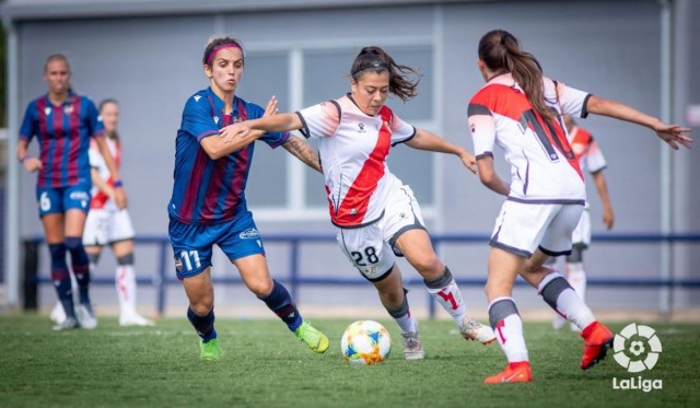El Levante se escurre ante la seriedad del Rayo