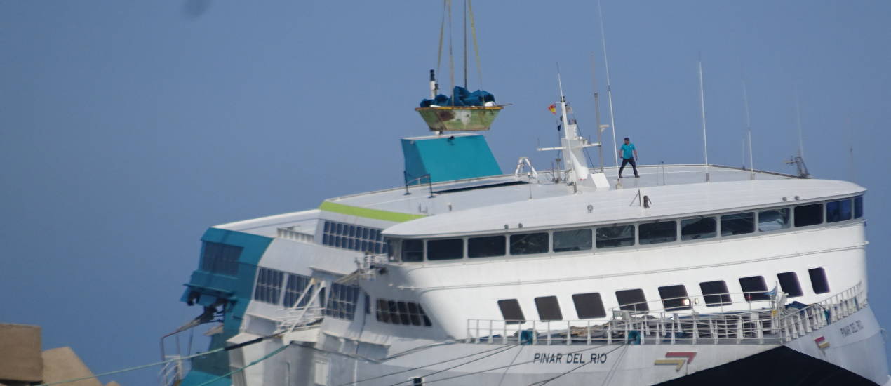 Varadero Vinaròs retirará las 500 toneladas de aluminio del ferry de Baleària en dos meses