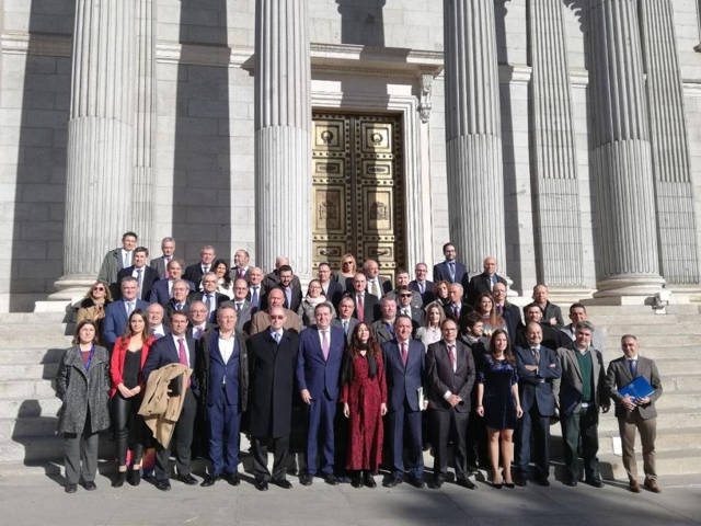 Juristes Valencians pide a los partidos 
